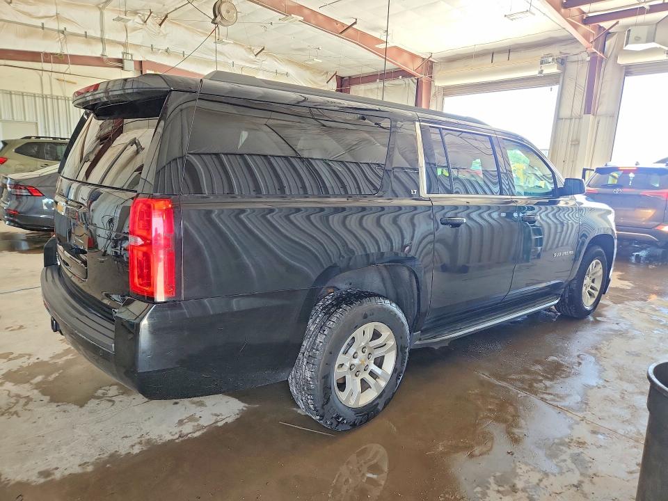 57709966 :رقم المزاد ، 1GNSKJKC9FR536909 vin ، 2015 Chevrolet Suburban مزاد بيع