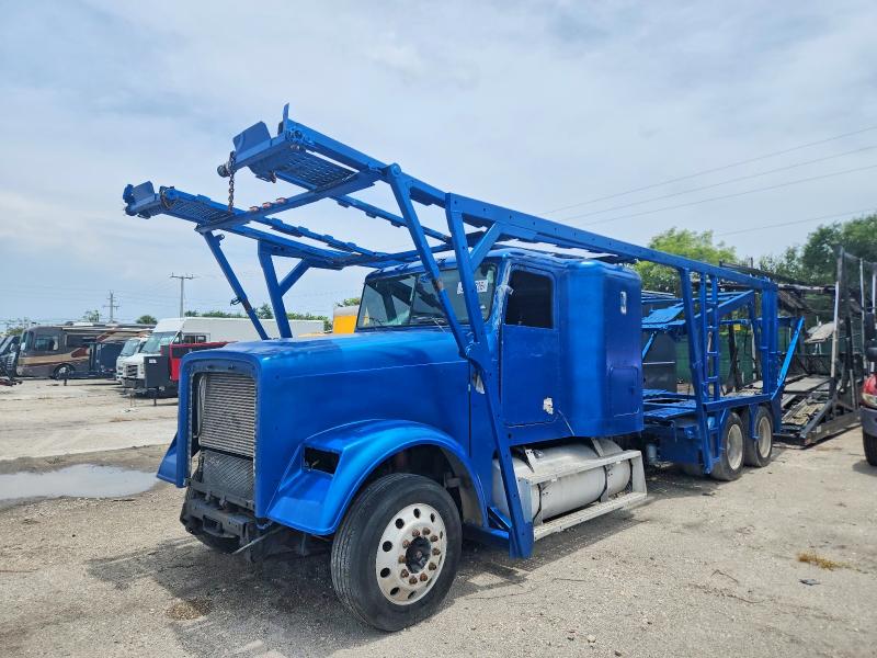 2000 Freightliner Conventional მანქანა იყიდება აუქციონზე, vin: 1FVNDXYB4YDG18345, აუქციონის ნომერი: 57439326