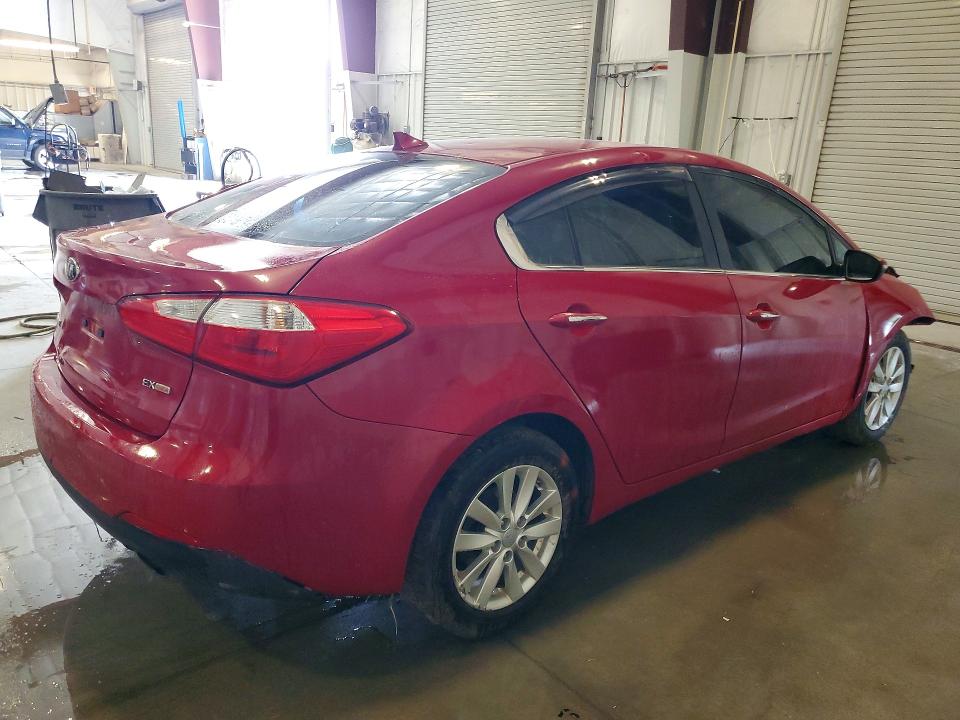 Продажа на аукционе авто 2015 Kia Forte, vin: KNAFX4A87F5282292, номер лота: 55975746