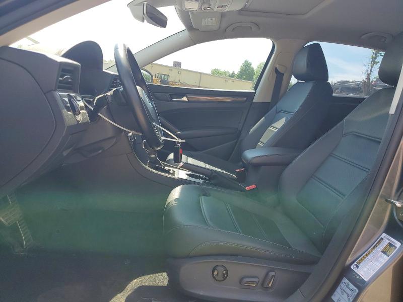 56110206 :رقم المزاد ، 1VWMA7A33LC015933 vin ، 2020 Volkswagen Passat مزاد بيع