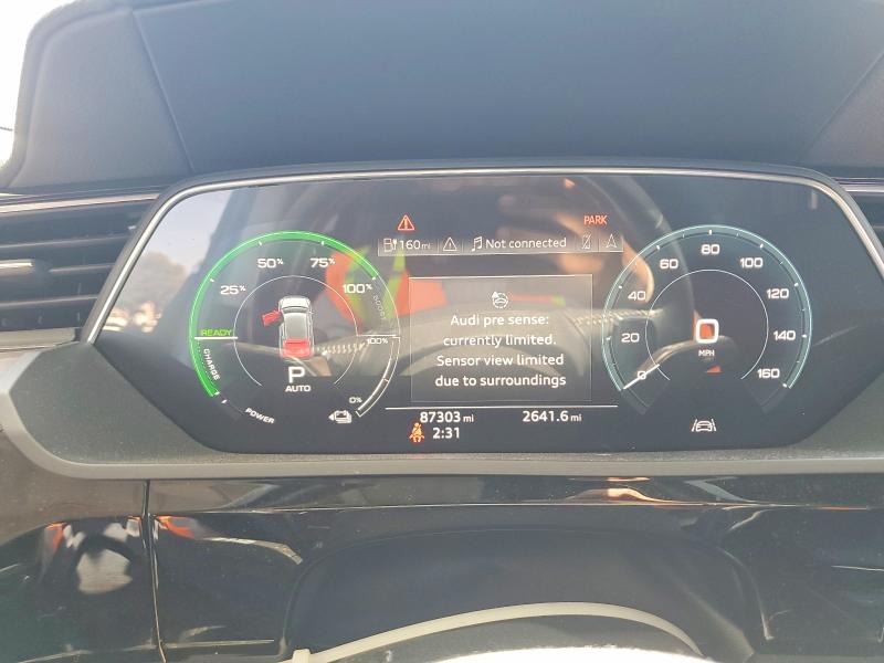 56361026 :رقم المزاد ، WA1LAAGE4KB005916 vin ، 2019 Audi E-tron مزاد بيع