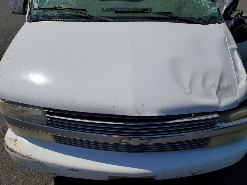 2000 Chevrolet Astro მანქანა იყიდება აუქციონზე, vin: 1GNDM19W9YB123385, აუქციონის ნომერი: 57440356