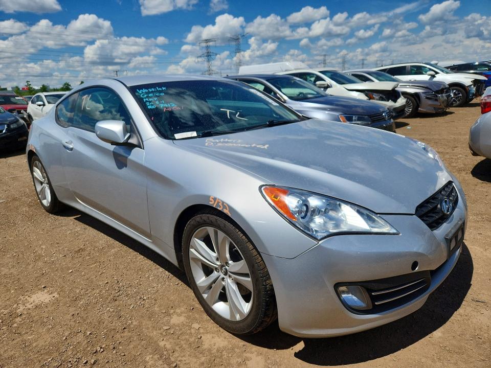 2010 Hyundai Genesis Coupe მანქანა იყიდება აუქციონზე, vin: KMHHU6KH8AU042399, აუქციონის ნომერი: 57060176