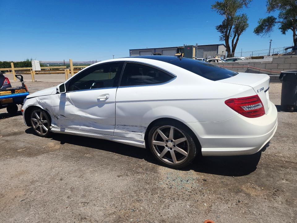 Продажа на аукционе авто 2013 Mercedes-benz C, vin: WDDGJ4HB3DG098601, номер лота: 85773255