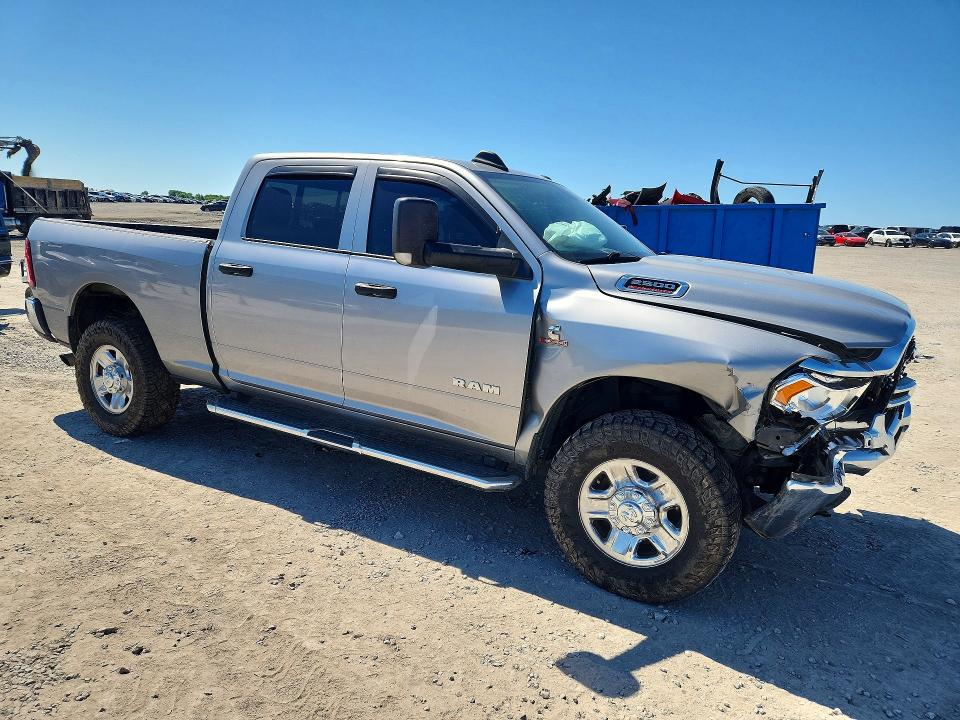 55564646 :رقم المزاد ، 3C6UR5CL2KG539526 vin ، 2019 Ram 2500 مزاد بيع