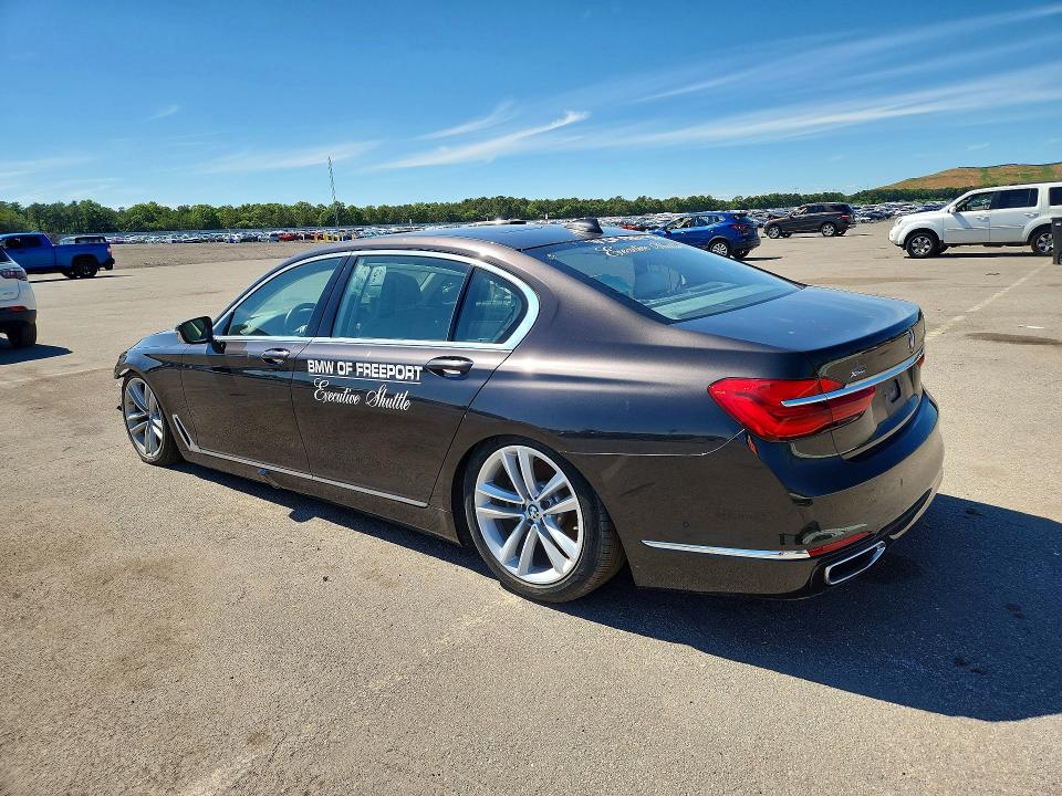 2016 Bmw 750 მანქანა იყიდება აუქციონზე, vin: WBA7F2C53GG420172, აუქციონის ნომერი: 57765106