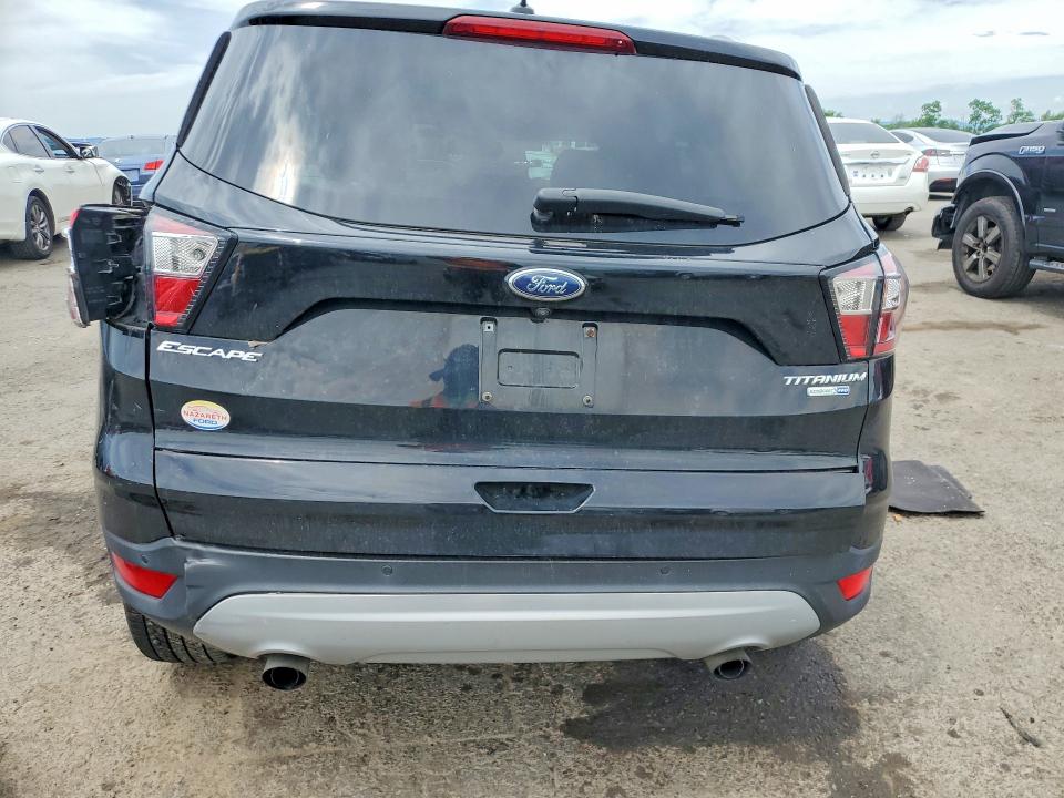 58015996 :رقم المزاد ، 1FMCU9JD2HUC58897 vin ، 2017 Ford Escape مزاد بيع