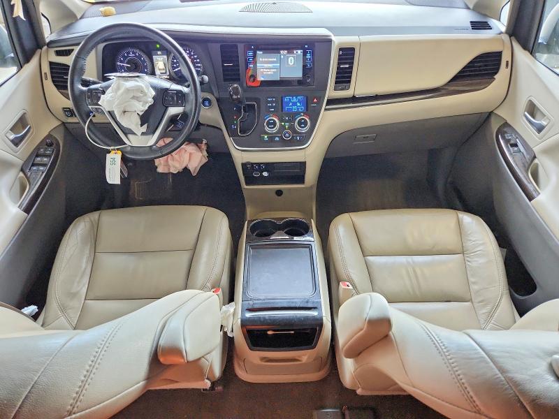 57058406 :رقم المزاد ، 5TDYZ3DC3HS874088 vin ، 2017 Toyota Sienna مزاد بيع
