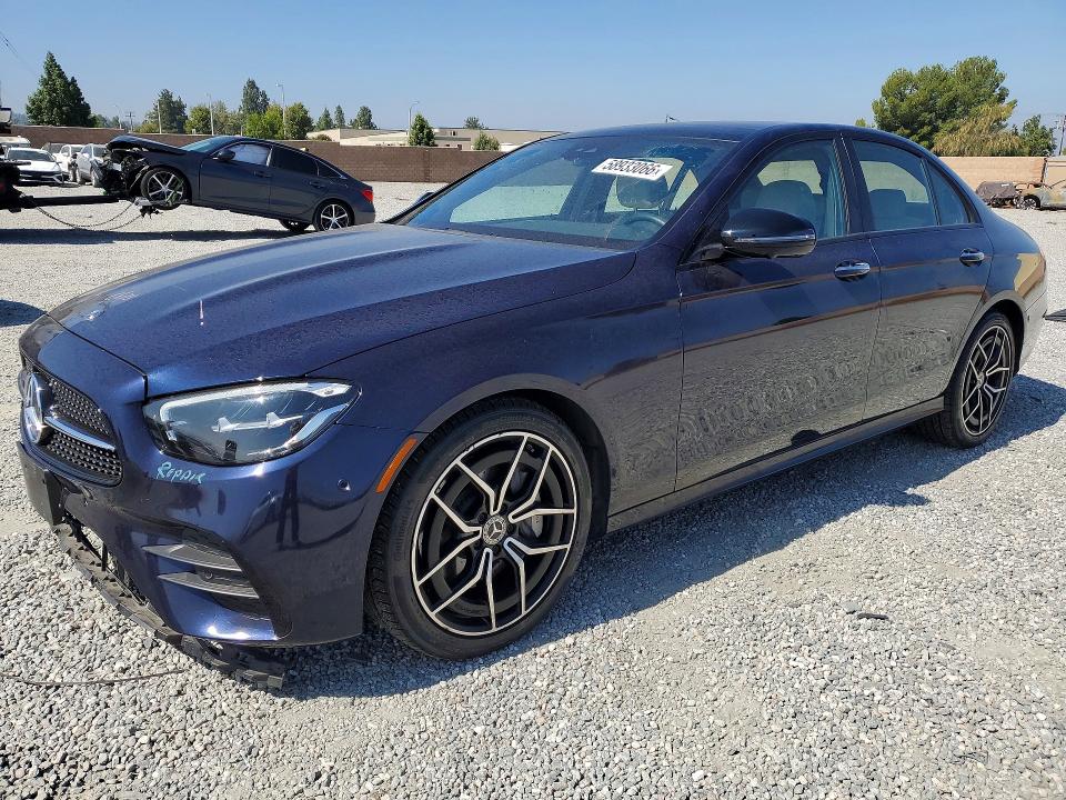58933066 :رقم المزاد ، W1KZF8DB2MA945585 vin ، 2021 Mercedes-benz E مزاد بيع