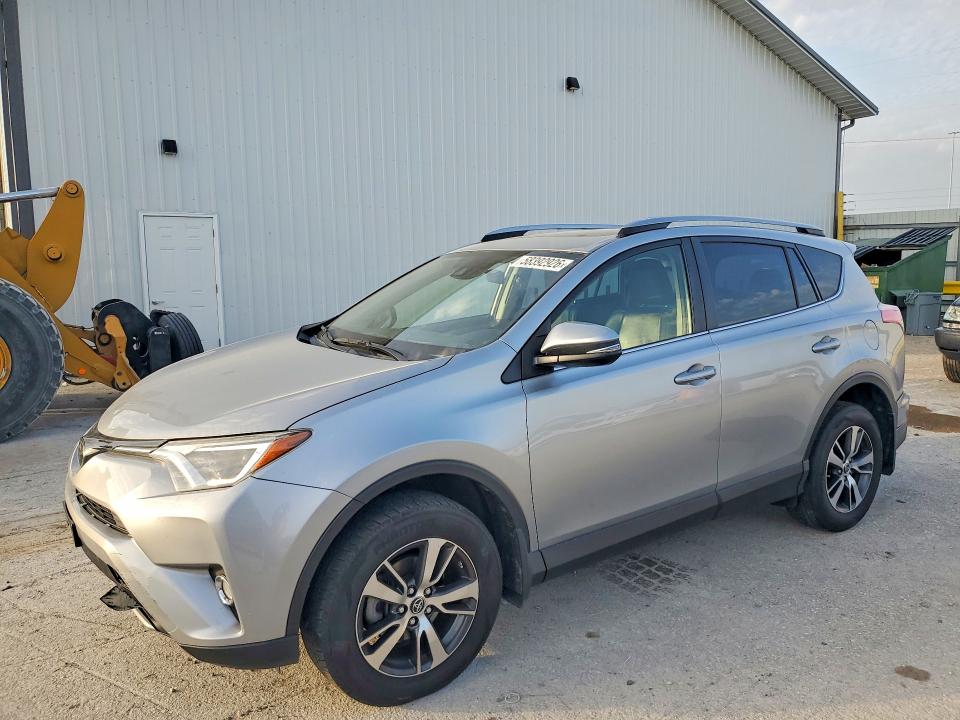 58392926 :رقم المزاد ، JTMRFREV4JJ204844 vin ، 2018 Toyota Rav4 مزاد بيع