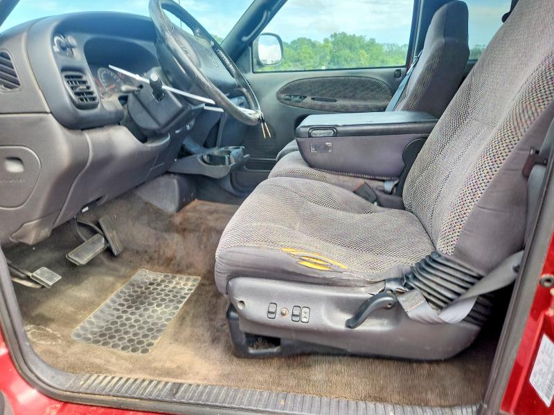 55368876 :رقم المزاد ، 1B7HC13Y1WJ170761 vin ، 1998 Dodge Ram 1500 مزاد بيع