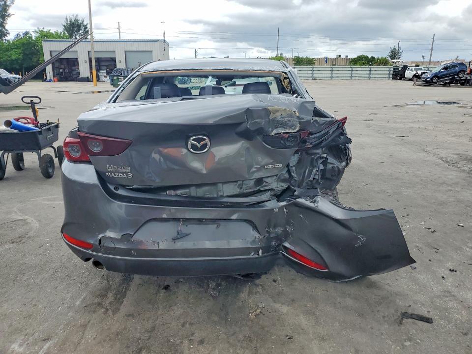 2021 Mazda 3 მანქანა იყიდება აუქციონზე, vin: JM1BPABL2M1338470, აუქციონის ნომერი: 56142676