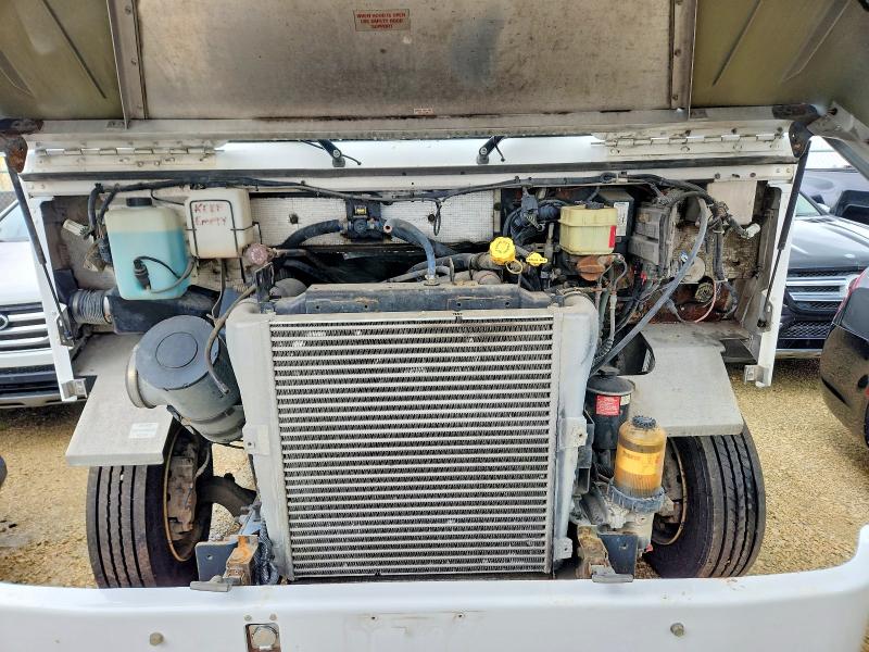 53751786 :رقم المزاد ، 4UZAANBW16CW23369 vin ، 2006 Freightliner Chassis مزاد بيع