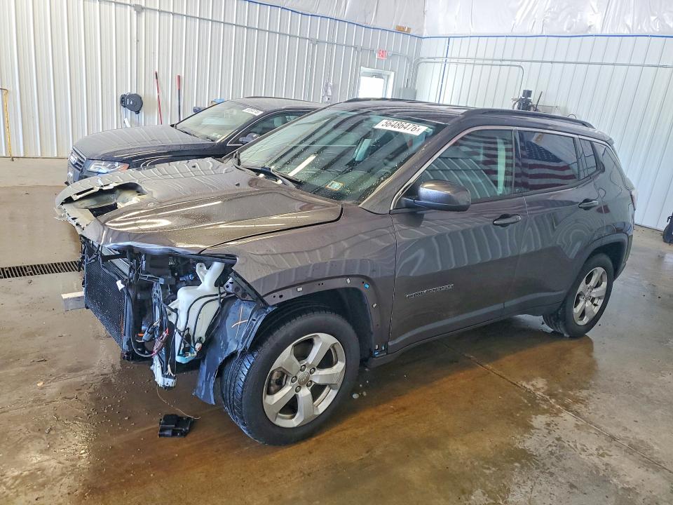 56486476 :رقم المزاد ، 3C4NJCBB5JT338856 vin ، 2018 Jeep Compass مزاد بيع