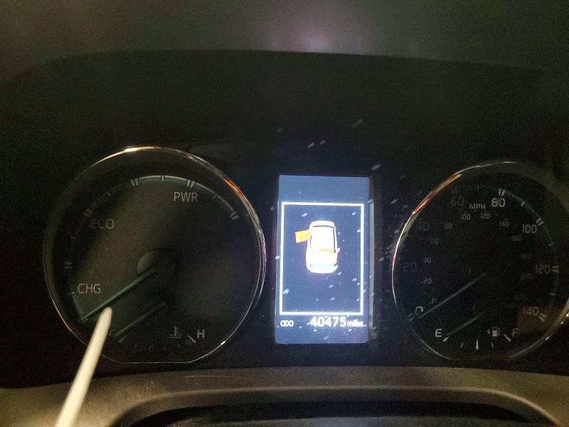 58418136 :رقم المزاد ، JTMDJREV0JD186379 vin ، 2018 Toyota Rav4 Hv مزاد بيع