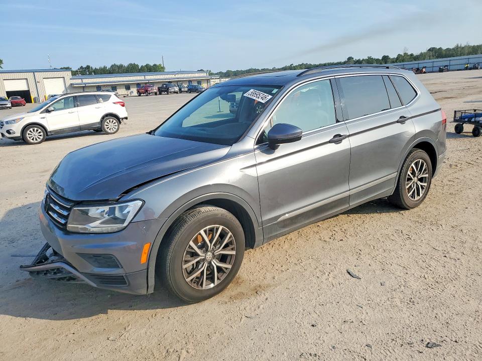 2018 Volkswagen Tiguan მანქანა იყიდება აუქციონზე, vin: 3VV3B7AXXJM205529, აუქციონის ნომერი: 58695246