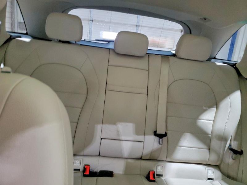 57530616 :رقم المزاد ، W1N0G8EBXMF920900 vin ، 2021 Mercedes-benz Glc مزاد بيع
