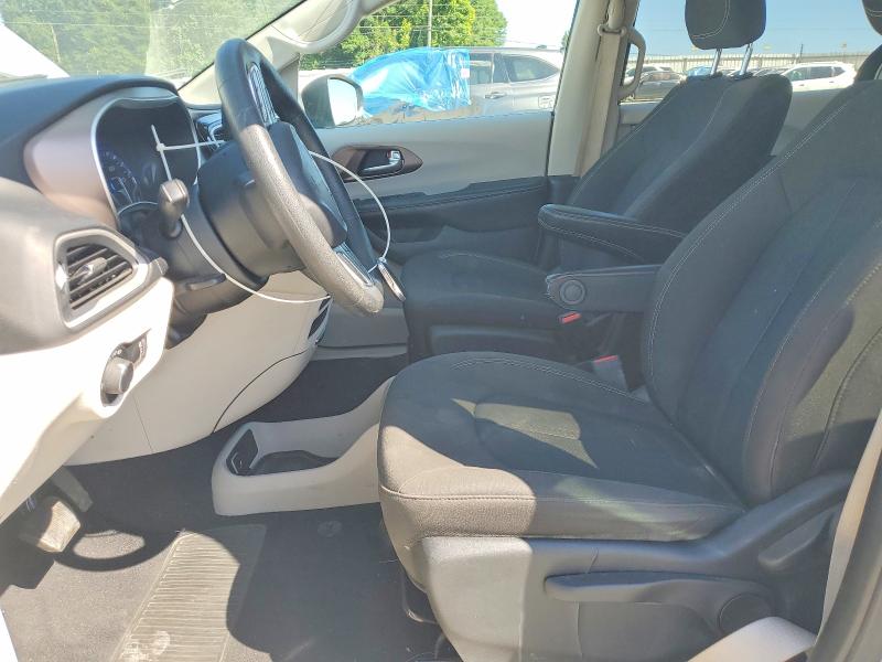 2020 Chrysler Voyager მანქანა იყიდება აუქციონზე, vin: 2C4RC1AG7LR141738, აუქციონის ნომერი: 55613806