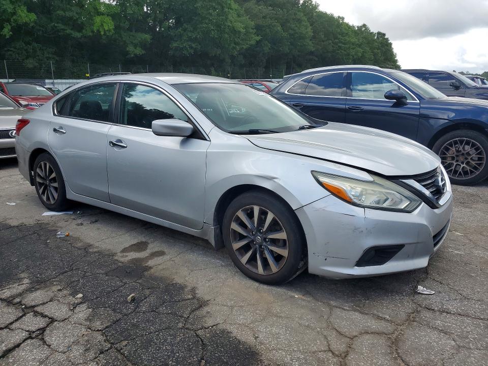 Продаж на аукціоні авто 2017 Nissan Altima, vin: 1N4AL3AP7HC259223, номер лоту: 57575946