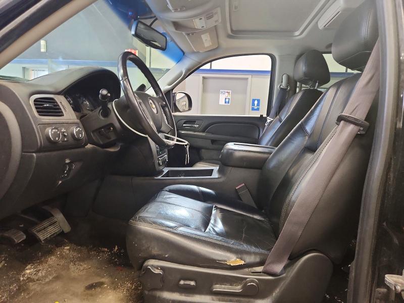 Продажа на аукционе авто 2011 Chevrolet Suburban, vin: 1GNSKJE38BR270207, номер лота: 58118236