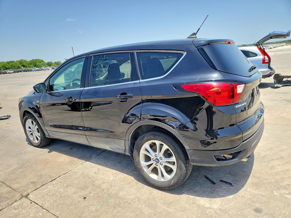2019 Ford Escape მანქანა იყიდება აუქციონზე, vin: 1FMCU0GD8KUB43750, აუქციონის ნომერი: 59297026