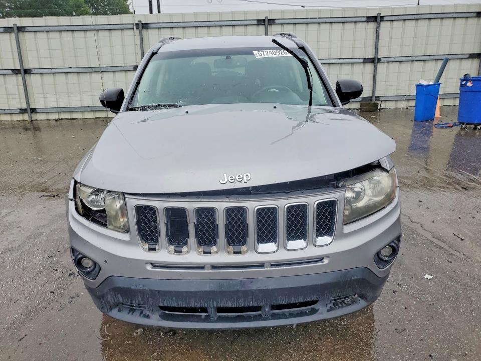 57240926 :رقم المزاد ، 1C4NJCBA3GD628454 vin ، 2016 Jeep Compass مزاد بيع