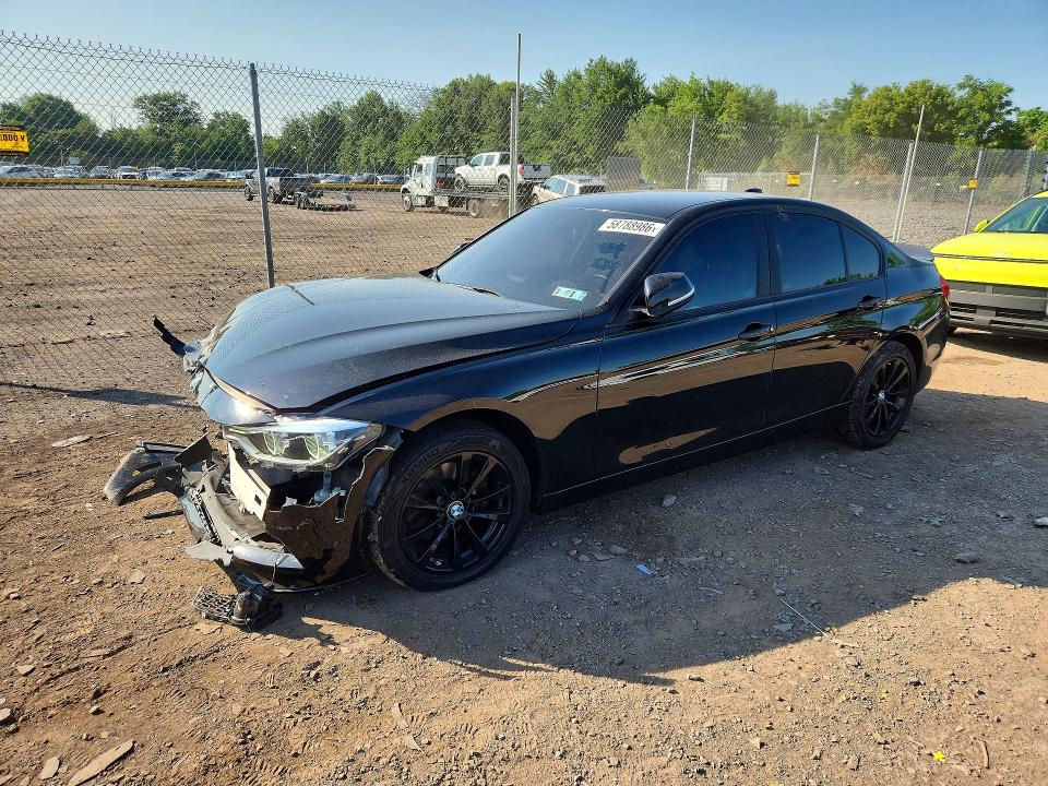 58788986 :رقم المزاد ، WBA8E5G59JNV01828 vin ، 2018 Bmw 320 مزاد بيع
