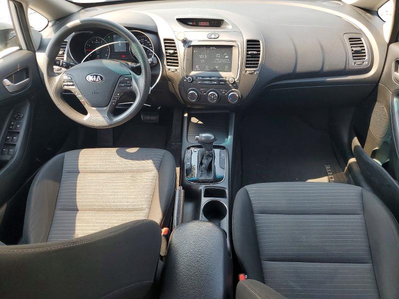 2017 Kia Forte მანქანა იყიდება აუქციონზე, vin: 3KPFL4A77HE120675, აუქციონის ნომერი: 58672696