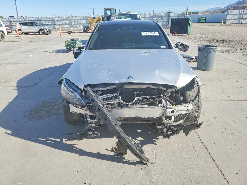 55529306 :رقم المزاد ، 55SWF4KB0GU127520 vin ، 2016 Mercedes-benz C مزاد بيع