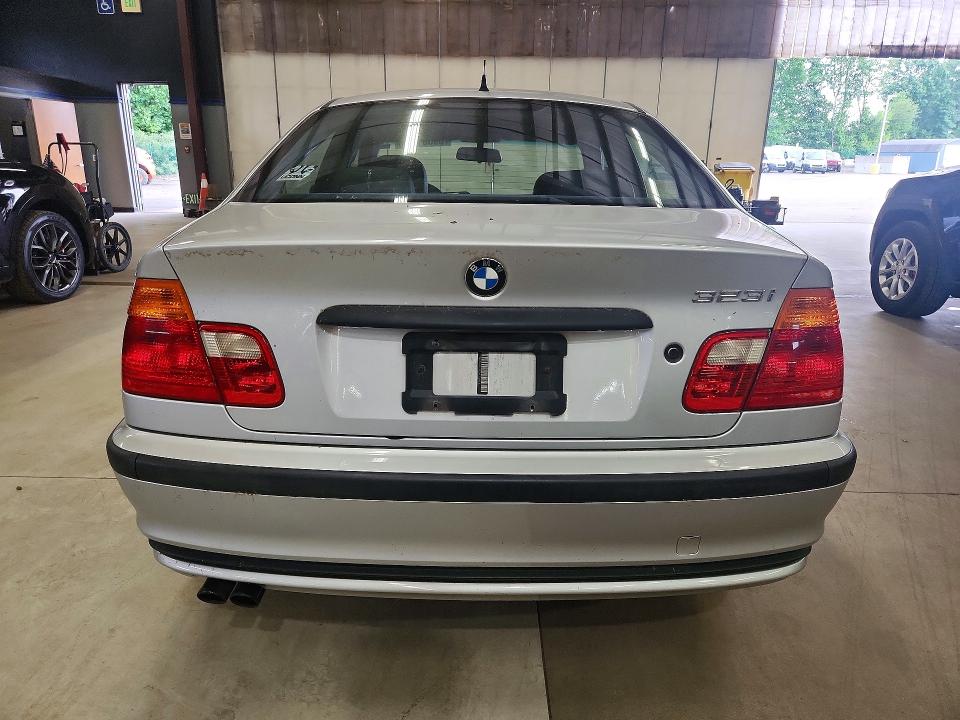 59061606 :رقم المزاد ، WBAAM3333XKC61458 vin ، 1999 Bmw 323 مزاد بيع