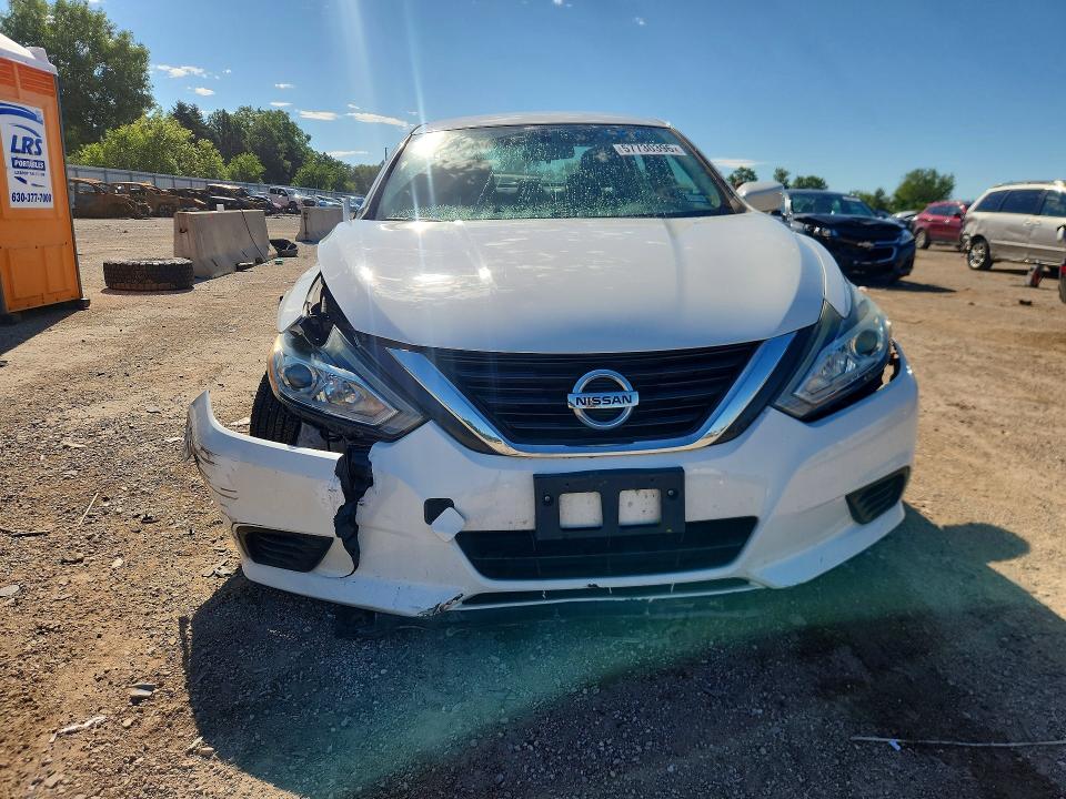 2016 Nissan Altima მანქანა იყიდება აუქციონზე, vin: 1N4AL3AP1GN347767, აუქციონის ნომერი: 57730396