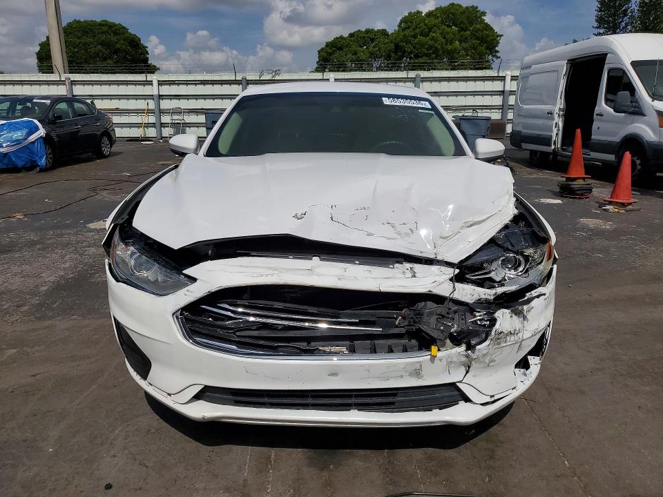 58535536 :رقم المزاد ، 3FA6P0G75LR200049 vin ، 2020 Ford Fusion مزاد بيع