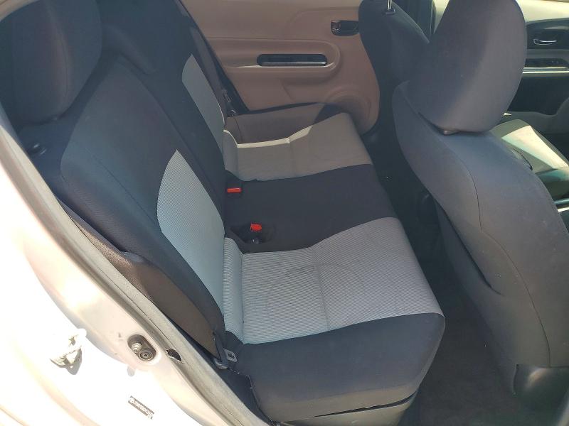 55472816 :رقم المزاد ، JTDKDTB36D1531029 vin ، 2013 Toyota Prius C مزاد بيع