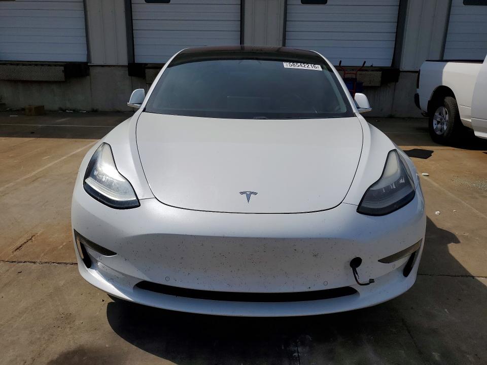 2018 Tesla Model 3 მანქანა იყიდება აუქციონზე, vin: 5YJ3E1EA5JF035206, აუქციონის ნომერი: 58542216