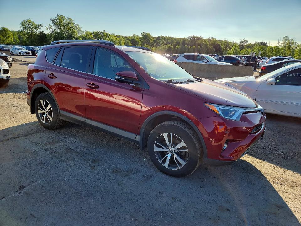Aukcja sprzedaży 2018 Toyota Rav4, vin: 2T3RFREV9JW805233, numer aukcji: 56361036