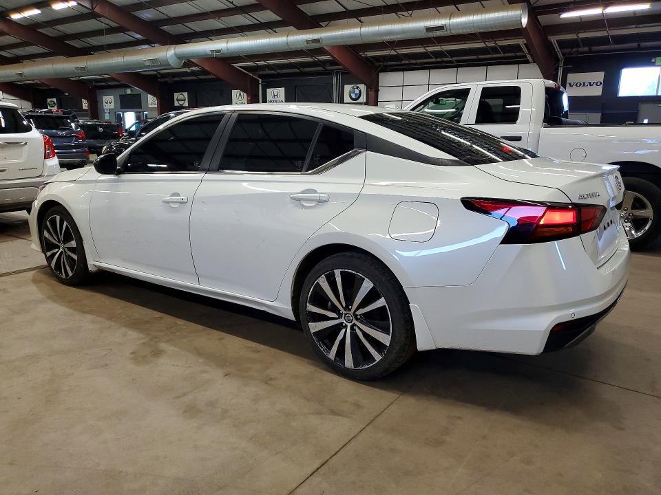 2021 Nissan Altima მანქანა იყიდება აუქციონზე, vin: 1N4BL4CW1MN410456, აუქციონის ნომერი: 58328976
