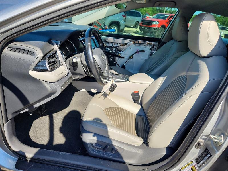 58358476 :رقم المزاد ، 4T1B11HK3KU807962 vin ، 2019 Toyota Camry مزاد بيع