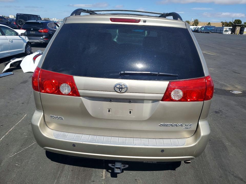 58982956 :رقم المزاد ، 5TDBA22C36S070073 vin ، 2006 Toyota Sienna مزاد بيع