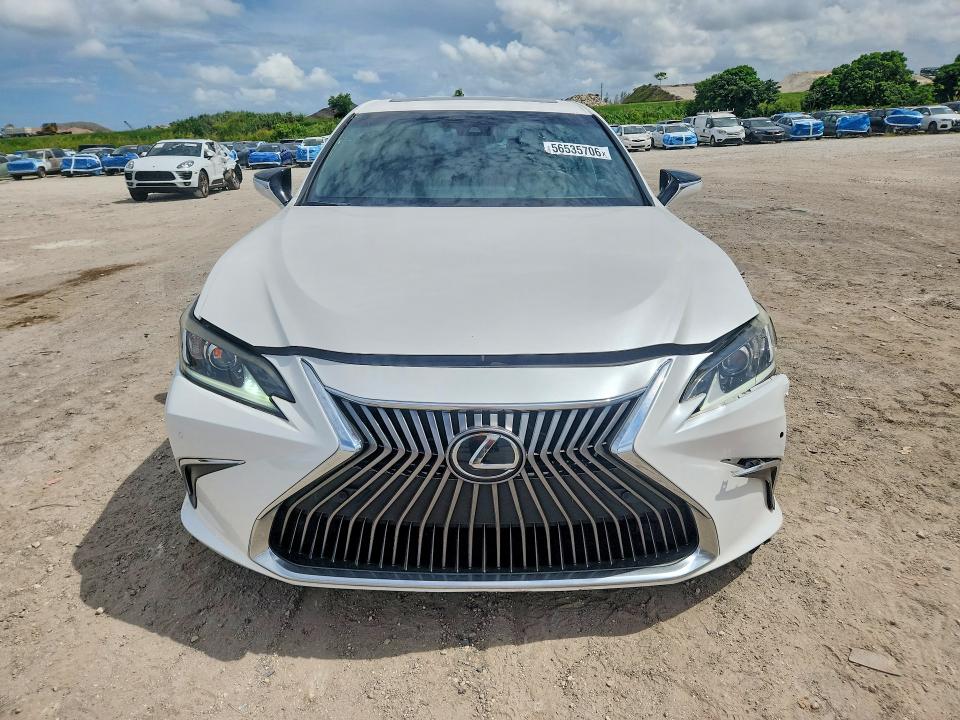 56535706 :رقم المزاد ، 58ADZ1B19LU053333 vin ، 2020 Lexus Es مزاد بيع