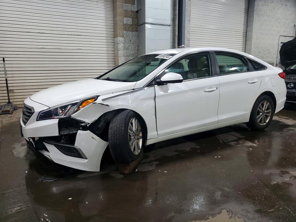 2016 Hyundai Sonata მანქანა იყიდება აუქციონზე, vin: 5NPE24AFXGH356561, აუქციონის ნომერი: 55890346
