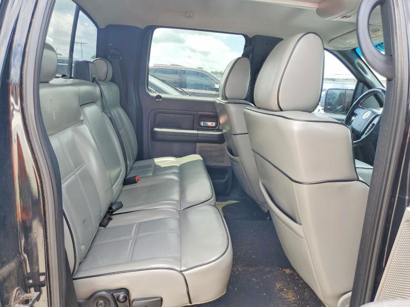 2006 Lincoln Mark Lt მანქანა იყიდება აუქციონზე, vin: 5LTPW18506FJ15946, აუქციონის ნომერი: 56074146