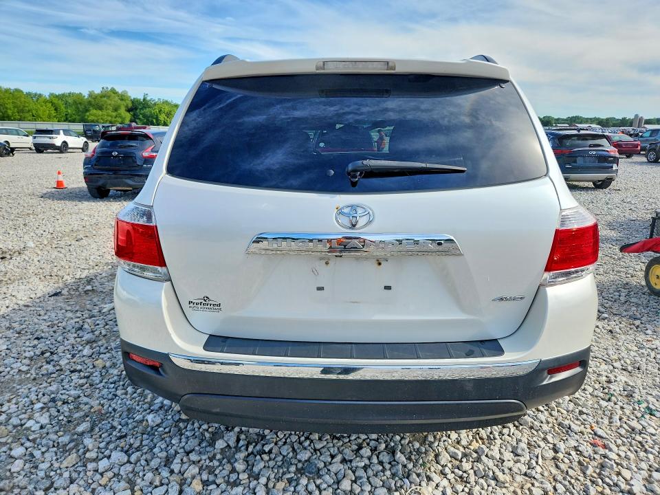 Продаж на аукціоні авто 2013 Toyota Highlander, vin: 5TDBK3EH8DS189695, номер лоту: 57192326