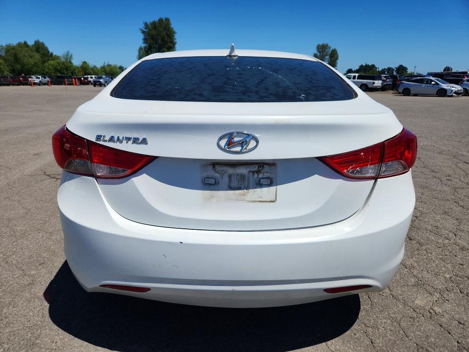 2013 Hyundai Elantra მანქანა იყიდება აუქციონზე, vin: 5NPDH4AE2DH368961, აუქციონის ნომერი: 57548306