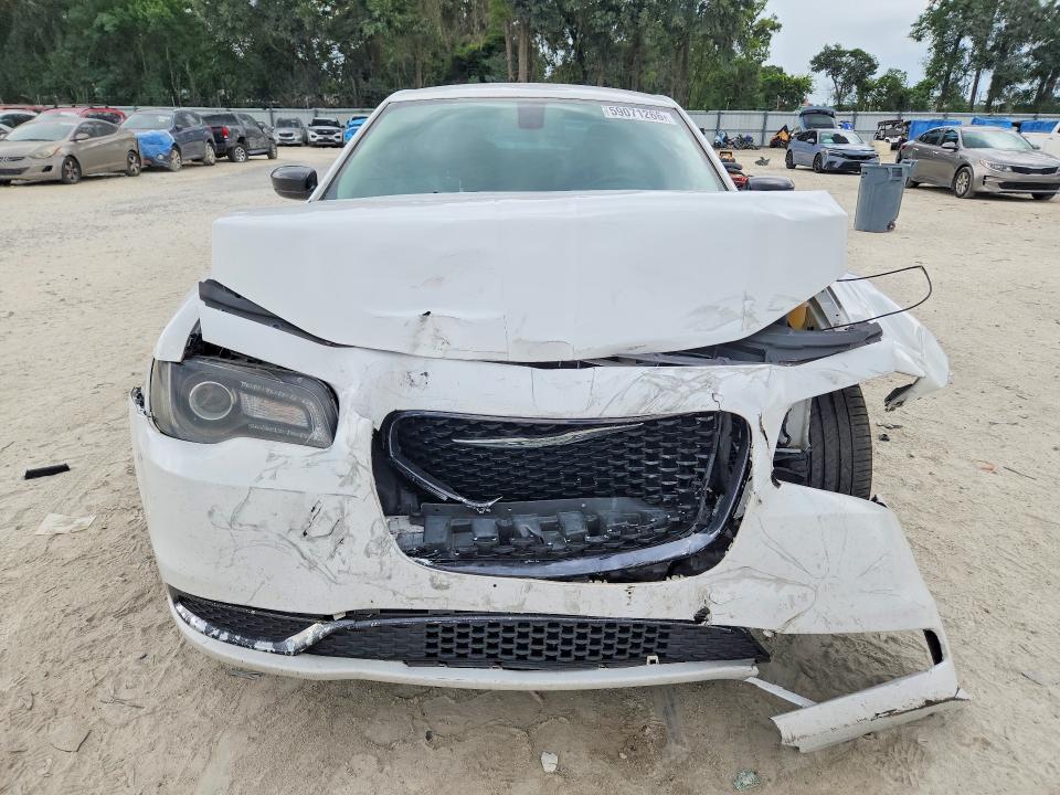 59071266 :رقم المزاد ، 2C3CCAAG6JH320253 vin ، 2018 Chrysler 300 مزاد بيع