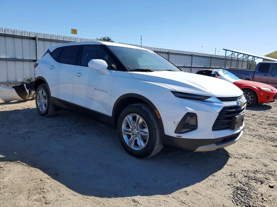 58730836 :رقم المزاد ، 3GNKBBRA3MS580666 vin ، 2021 Chevrolet Blazer مزاد بيع