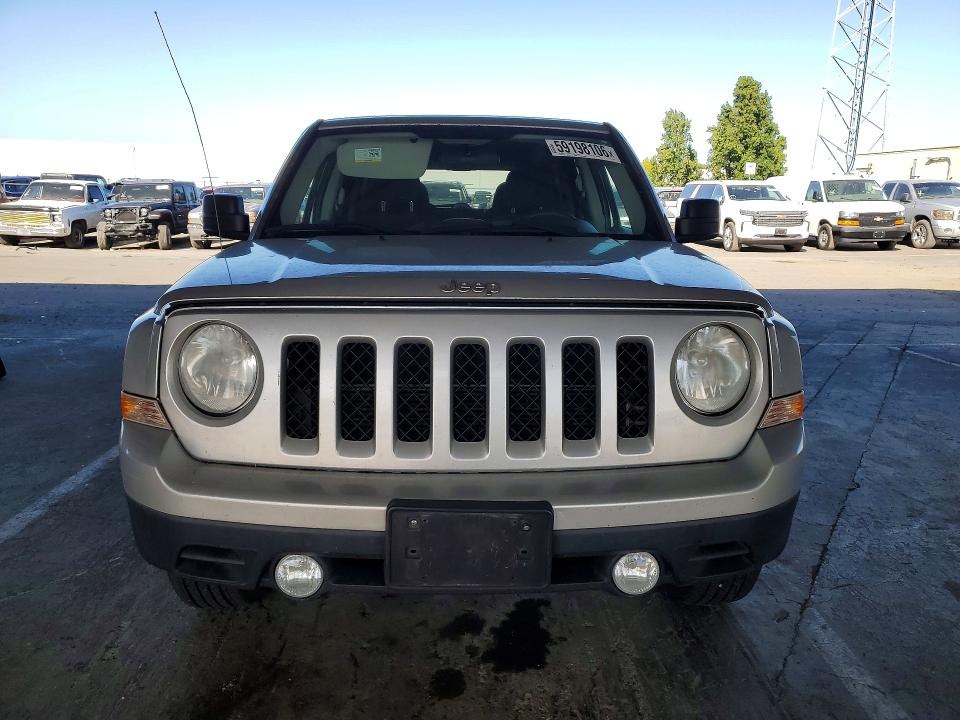 59198106 :رقم المزاد ، 1C4NJRBB8ED511462 vin ، 2014 Jeep Patriot مزاد بيع