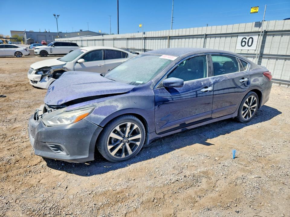 2017 Nissan Altima მანქანა იყიდება აუქციონზე, vin: 1N4AL3AP2HC131858, აუქციონის ნომერი: 48874836