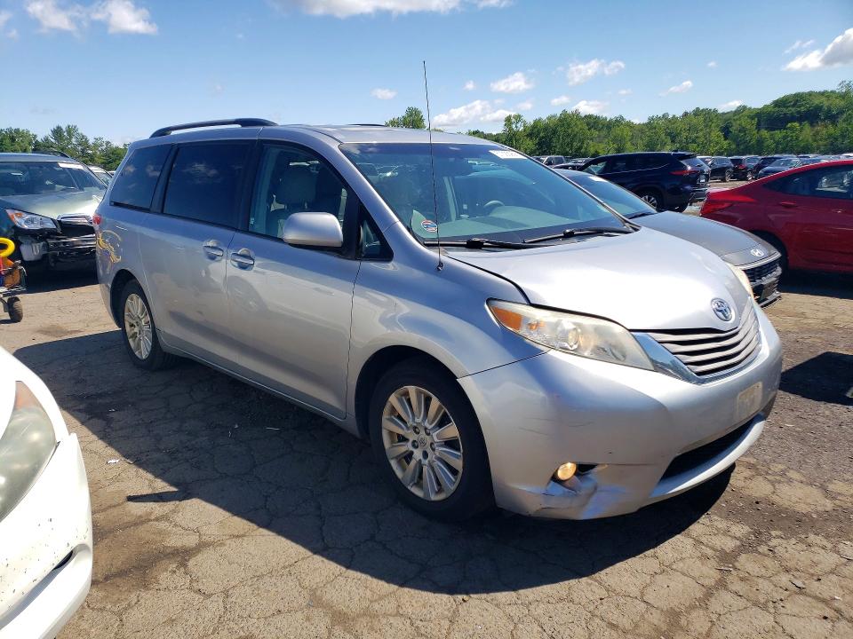 Aukcja sprzedaży 2011 Toyota Sienna, vin: 5TDDK3DC0BS029418, numer aukcji: 57392956