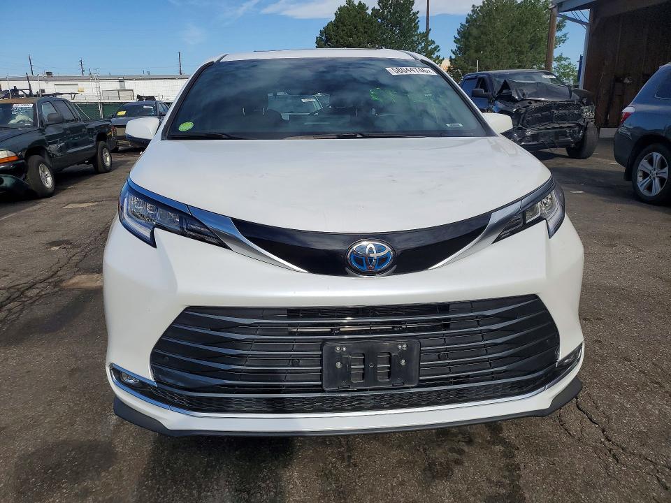 58044746 :رقم المزاد ، 5TDZSKFC5SS179764 vin ، 2025 Toyota Sienna مزاد بيع