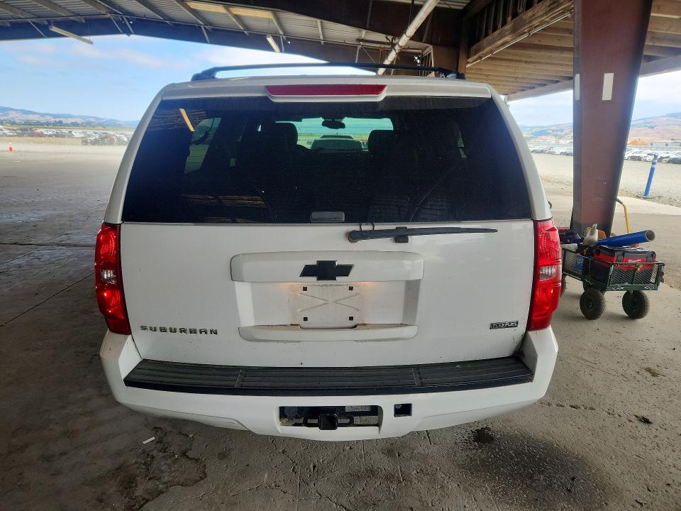 57922276 :رقم المزاد ، 3GNFC16028G302838 vin ، 2008 Chevrolet Suburban مزاد بيع